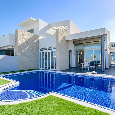 Elisabetta, Luxury With Heated Pool Ocean View In Adeje, Tenerife *