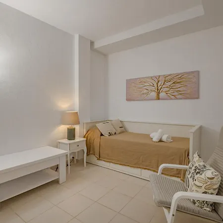 Elisabetta, Luxury With Heated Pool Ocean View In Adeje, Tenerife 阿德耶