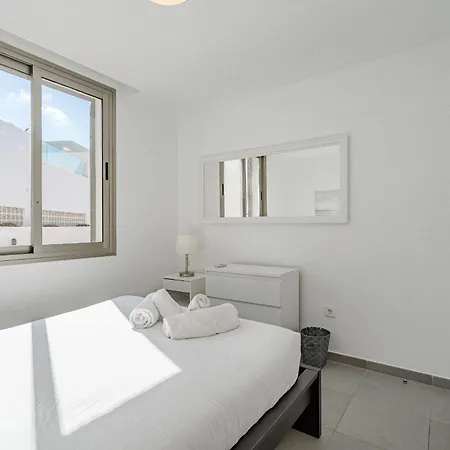 别墅 Elisabetta, Luxury With Heated Pool Ocean View In Adeje, Tenerife 阿德耶