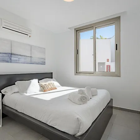 别墅 Elisabetta, Luxury With Heated Pool Ocean View In Adeje, Tenerife