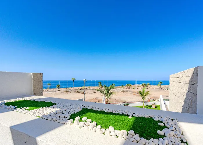 Elisabetta, Luxury With Heated Pool Ocean View In Adeje, Tenerife Villa