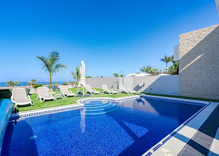 Villa Elisabetta, Luxury With Heated Pool Ocean View In Adeje, Tenerife *