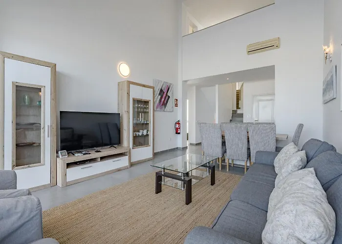Elisabetta, Luxury With Heated Pool Ocean View In Adeje, Tenerife Villa