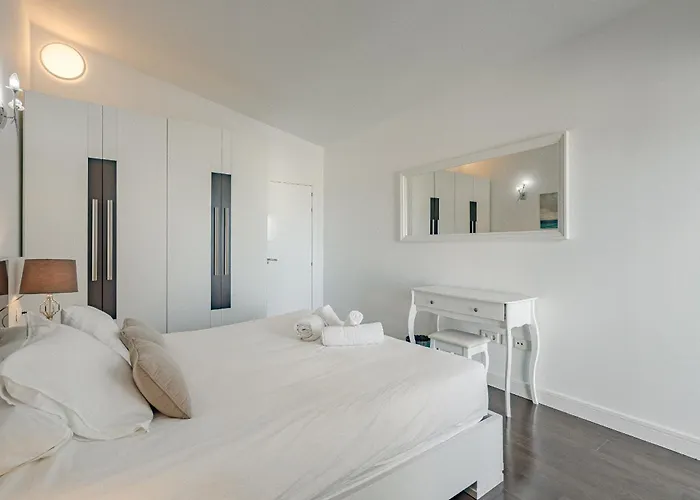 Villa Elisabetta, Luxury With Heated Pool Ocean View In Adeje, Tenerife *